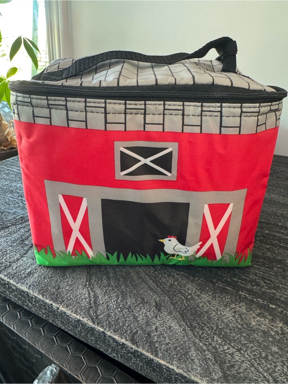 thirty-one kids lunch totes (set: Jeep and Barn)